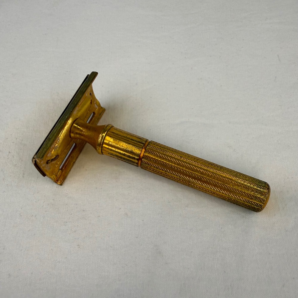 Vintage‎ Gillette Gold Safety Razor Made in USA Knurled Handle Collectible